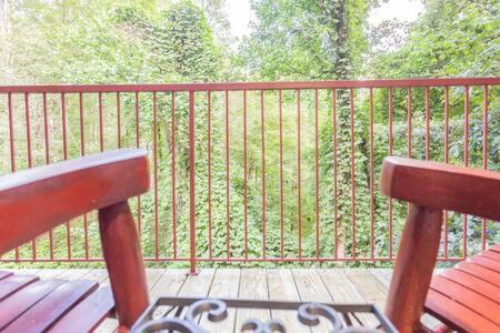 Lodge G Sasquatch Lodges Sleeps 13 Gatlinburg Extérieur photo